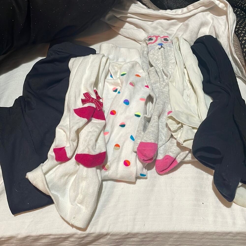 Tights 4-6 w/ 1 pair one footless the rest footed guc